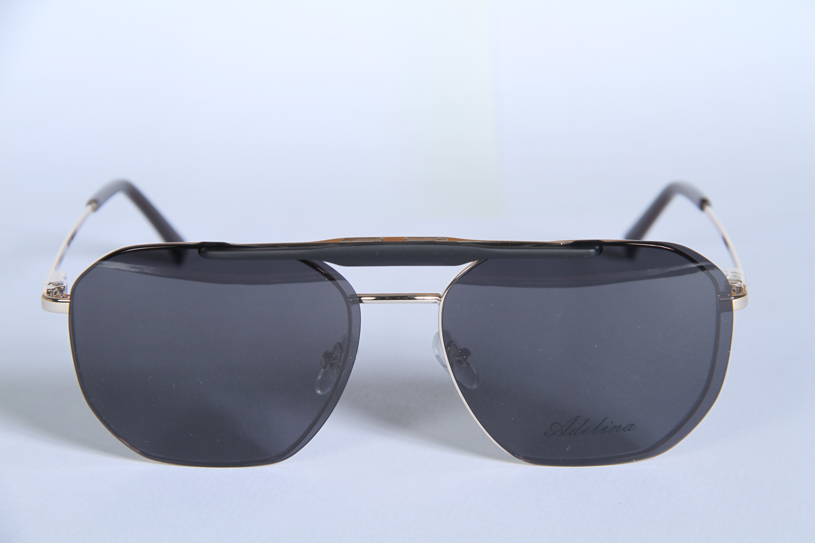 آدلینا مدل M886